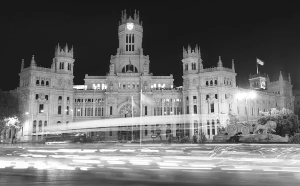 Madrid centrum per nacht. Cibeles fontein. Spanje — Stockfoto