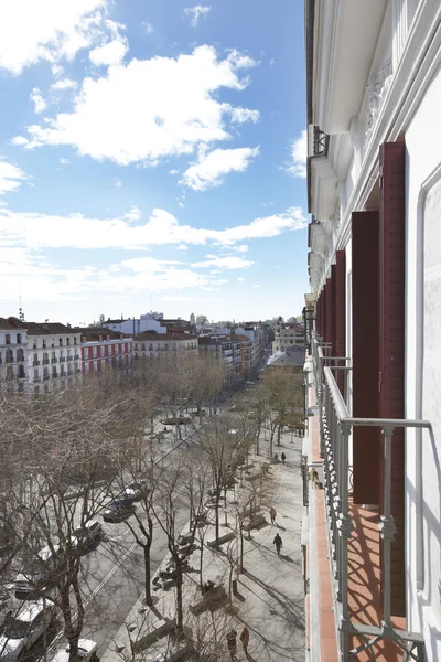 Madrid downtown with classical buildings with daylight — Stock Photo, Image