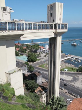 Salvador da Bahia Lacerda asansörde. Brezilya