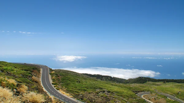 Prázdné silnice ve Španělsku. Kanárské ostrovy. La Palma — Stock fotografie