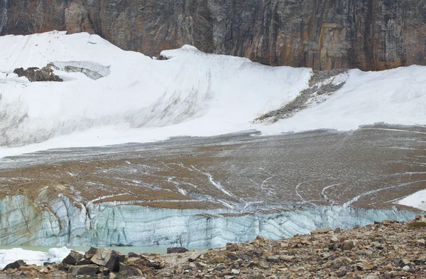 Paesaggio canadese con Monte Edith Cavell ghiacciaio Jasper. Alber — Foto Stock