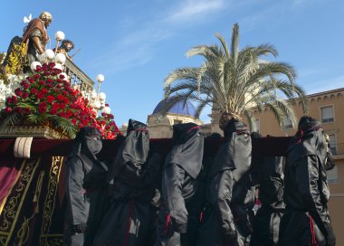 Paskalya geçit töreninde Elche, Alicante, Valencia. İspanya