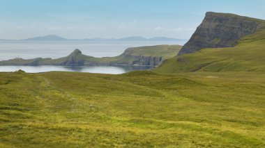 Kıyı şeridi manzara Skye Isle of. İskoçya. İngiltere