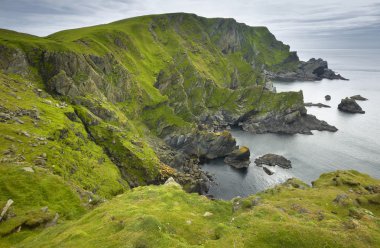 İskoç kıyı şeridi manzara Shetland Adaları'nda. İskoçya. İngiltere