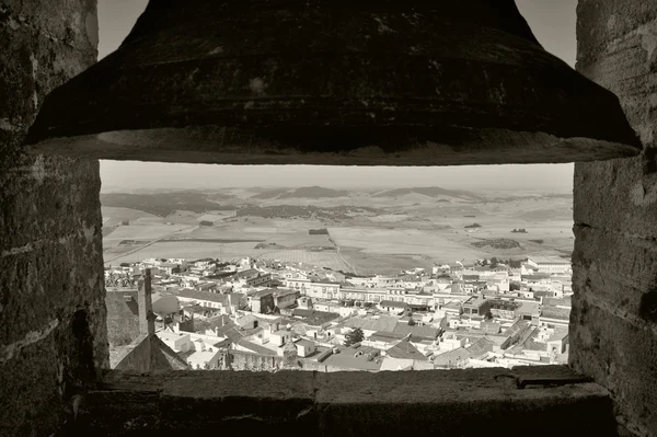 Vista da aldeia andaluza a partir de uma torre sineira em Espanha — Fotografia de Stock