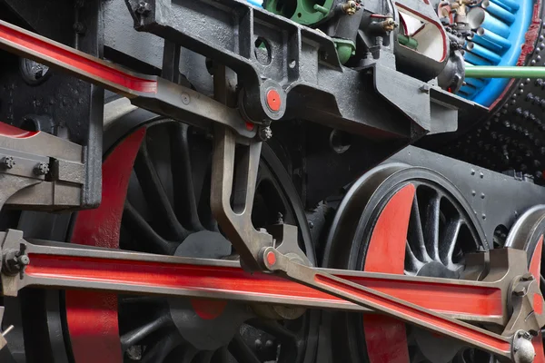 Steam locomotive wheel and connecting rod detail — Stock Photo, Image