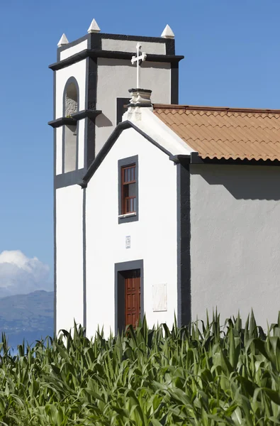 Hagyományos Azori katolikus kápolna-Sao Jorge island. Portugália — Stock Fotó