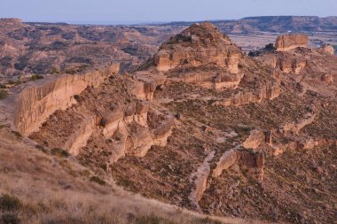 Los Monegros 'taki çorak topraklar. Erozyon izleri, Huesca. Aragon, İspanya