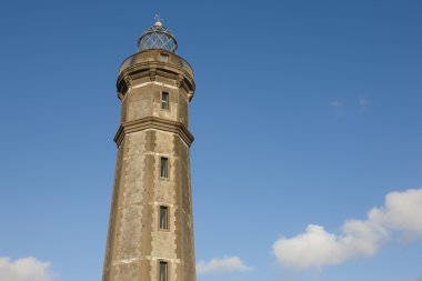 Deniz feneri ve gökyüzü Faial Adası. Ponta dos Capelinhos. Azores