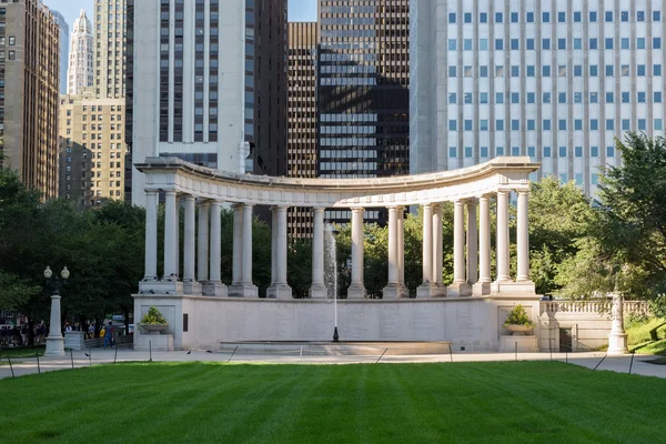 Wrigley Square in Millenium Park — Stock Photo, Image