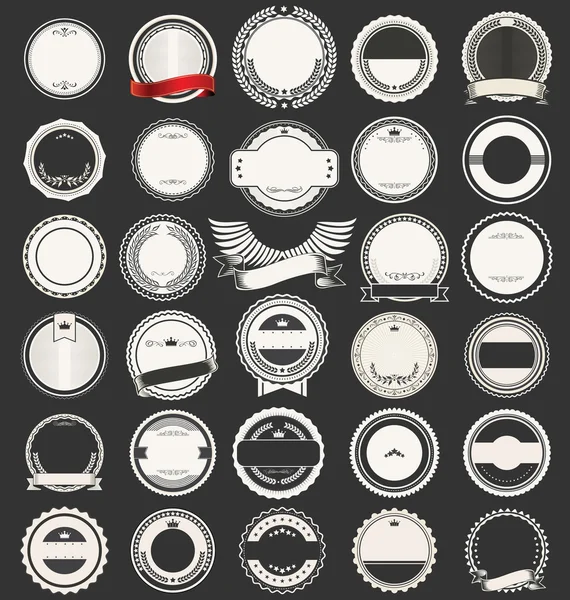 Blank rétro vintage badges et étiquettes collection vecteur — Image vectorielle