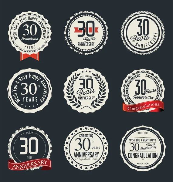 Aniversario retro insignias y etiquetas colección — Vector de stock