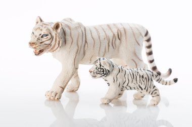 oyuncak beyaz kaplanlar