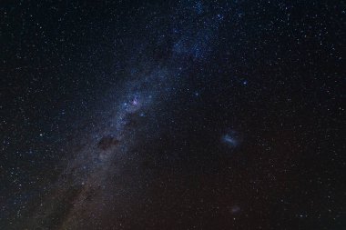 Güzel Afrika gece gökyüzü Samanyolu, LMC galaksisi ve SMC galaksisi, galaksi arka planı
