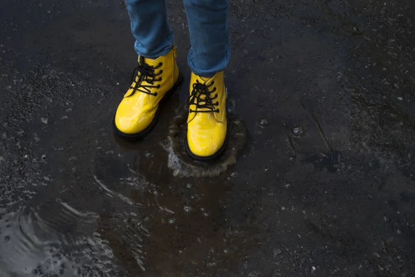 Woman Yellow Boots Standing Puddle — Stock Photo, Image