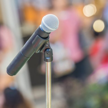 Mikrofon alışveriş Festivali.