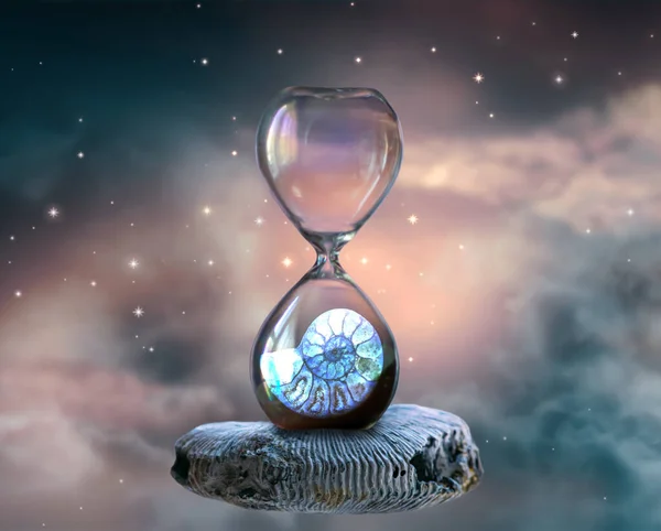 Sablier Planant Dans Espace Avec Ammonite Fossile Intérieur Horloge Debout — Photo