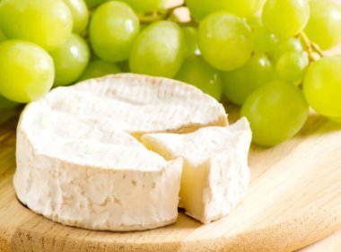 Natürmort peynir ve üzüm