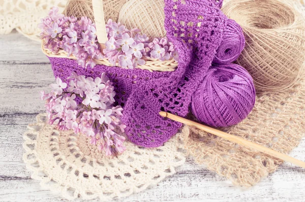 Fils pour crochet et serviettes ajourées tricotées — Photo