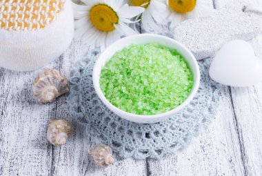 Deniz tuzu ve daisy ile Spa salon