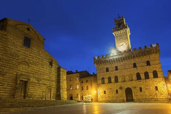 Монтепульчано - горный город эпохи Возрождения в Тоскане, Италия — стоковое фото