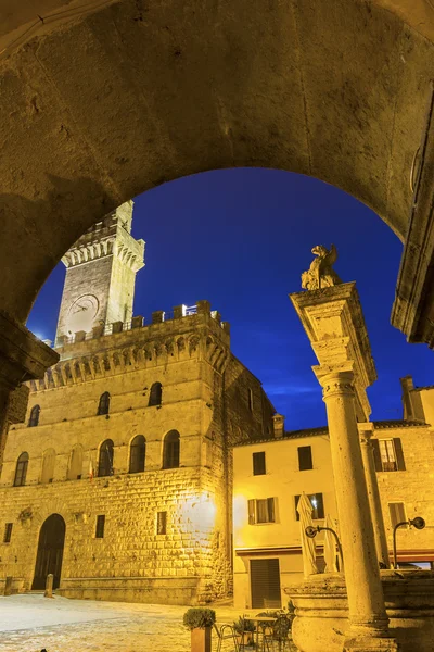 Montepulciano - ville de colline Renaissance en Toscane, Italie — Photo