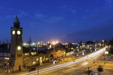 Almanya Hamburg St Pauli Piers su seviyesi kule
