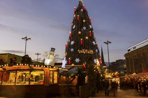 Weihnachtsbaum in dortmund in deutschland — Stockfoto