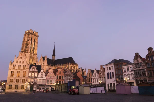 Cidade velha em Mechelen, na Bélgica — Fotografia de Stock