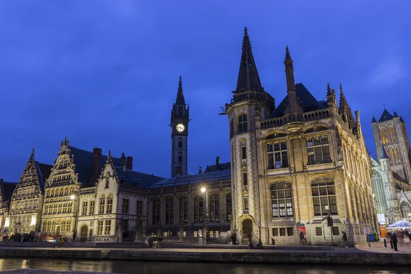 Graslei in oude centrum van de stad Gent in België — Stockfoto
