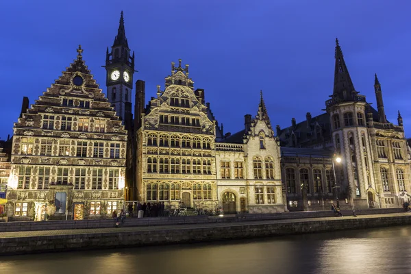 Graslei in oude centrum van de stad Gent in België — Stockfoto