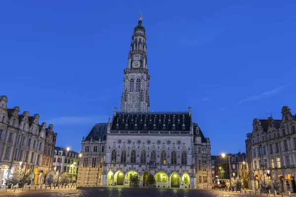 Stadhuis en het Belfort in Arras in Frankrijk — Stockfoto