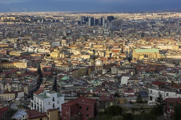 Vista da Cidade Velha e Centro Direzionale em Nápoles, Itália — Fotografia de Stock