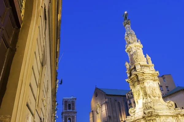 Obelisk na neposkvrněné Panny v Neapoli — Stock fotografie