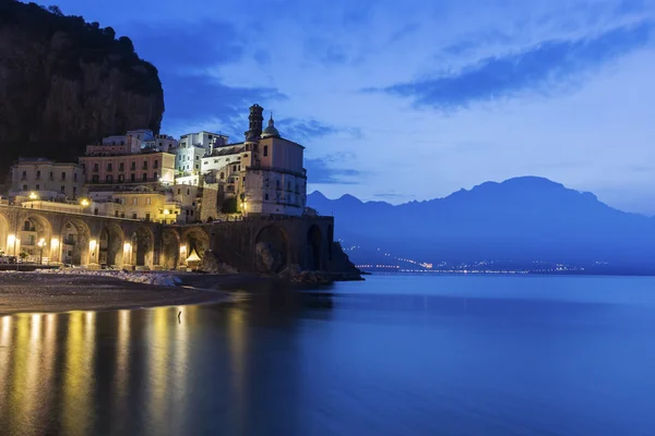 Atrani na pobřeží Amalfi v Itálii — Stock fotografie