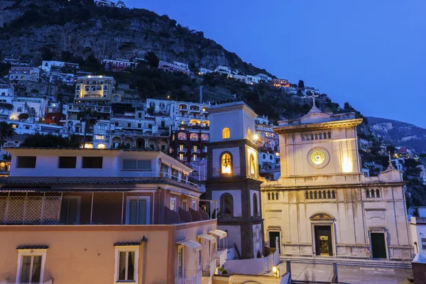 La iglesia de Santa Maria Assunta, Positano, Italia —  Fotos de Stock