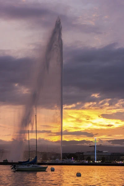 Jet d'Eau w Genewie w Szwajcarii — Zdjęcie stockowe