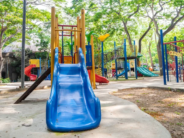 Den Färgglada Lekplatsen Gården Parken — Stockfoto