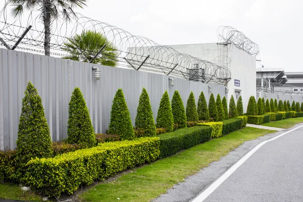 Zinc Fence Barb — Stock Photo, Image