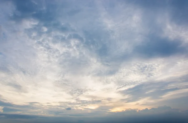 Céu antes do anoitecer — Fotografia de Stock