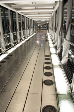 Travelator tünel