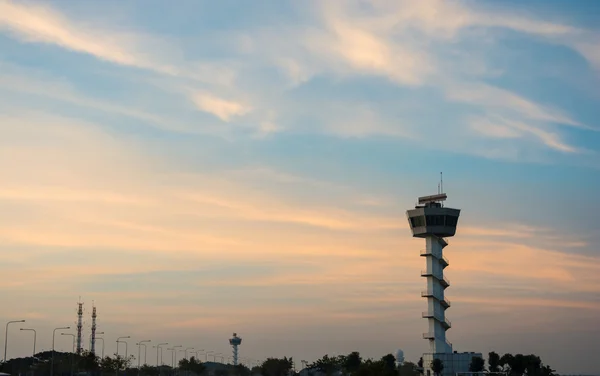 Hava trafik kontrol kulesi — Stok fotoğraf