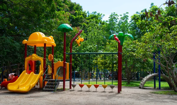 Parco giochi per bambini — Foto Stock