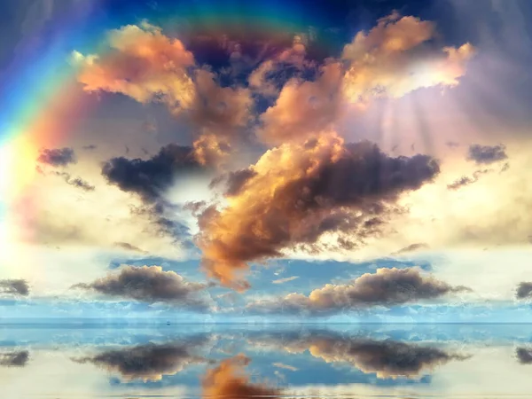 Rainbow Colorful Sunset Blue Pink Sky Yellow Clouds Skyline Water — Stockfoto