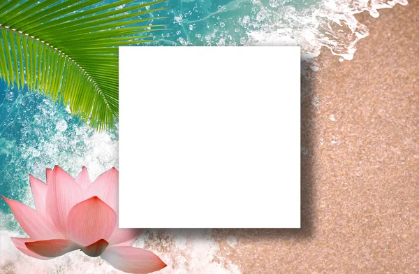 热带蓝色海滨棕榈叶和花暑期请柬 模版空间造型 — 图库照片