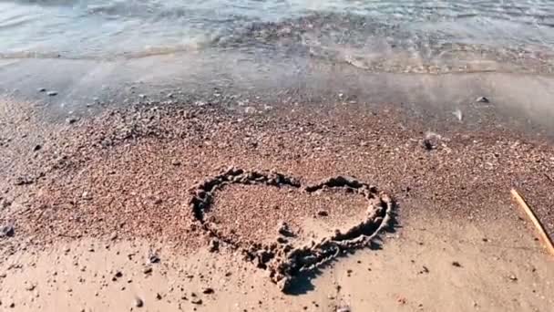 Herz Symbol Strand Sand Romantische Sommersaison — Stockvideo