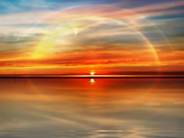 Regenbogen Gold Orange Sonnenuntergang Dramatisch Bewölkt Himmel Flieder Rosa Meer — Stockfoto