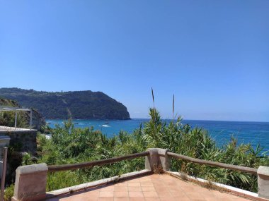 Cava dell 'isola Sahili, Ischia Adası, İtalya