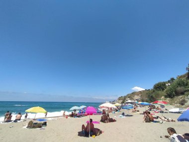 Ischia, Napoli 'deki Cava dell' isola plajı.