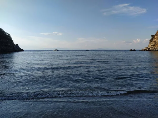 Ischia Adası, Napoli 'deki Aziz Montano Sahili